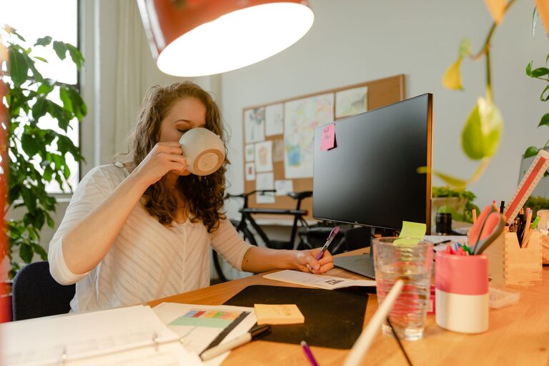 Simple Routines to Start and End Your Workday Right